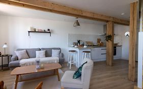 Duplex Refait A Neuf Place Bilange, Proche Château